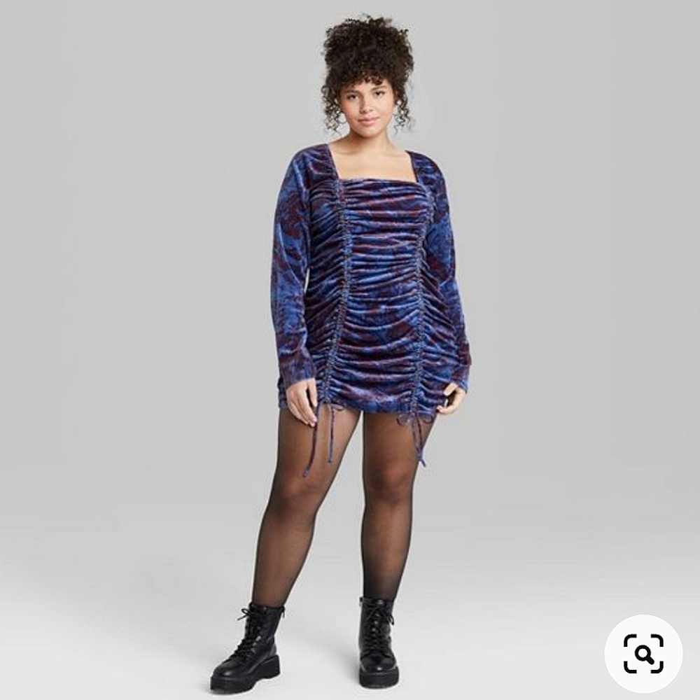 5/$25 Wild fable long sleeve ruched velvet bodycon dress